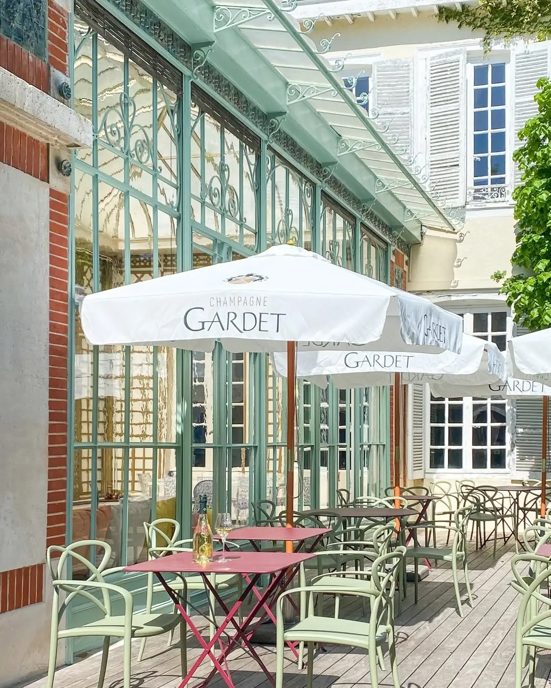 Candle-Light-Dinner mit Champagner Gardet im Hamburger Bistro