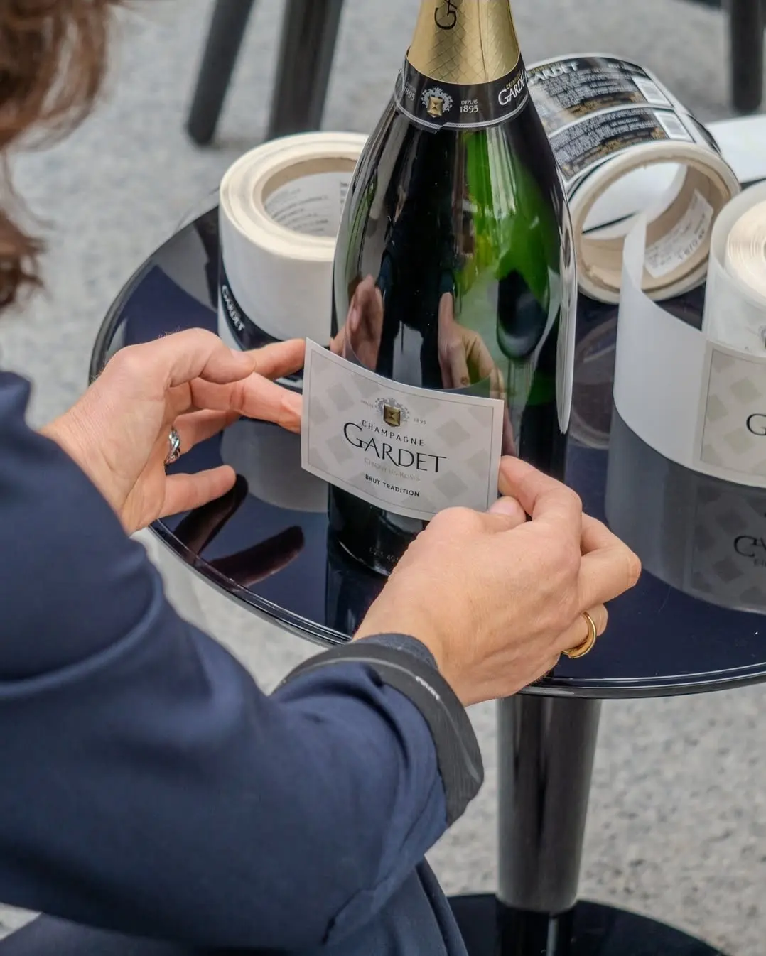 Nächtliche Atmosphäre Champagner Gardet Cocktailbar Hamburg