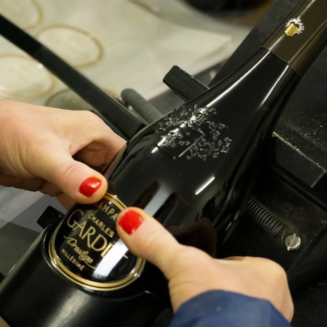 Gästeempfang mit Champagner Gardet bei Hamburger Hochzeit